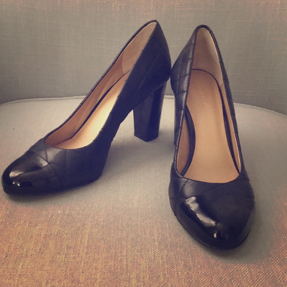 Ann Taylor black heels